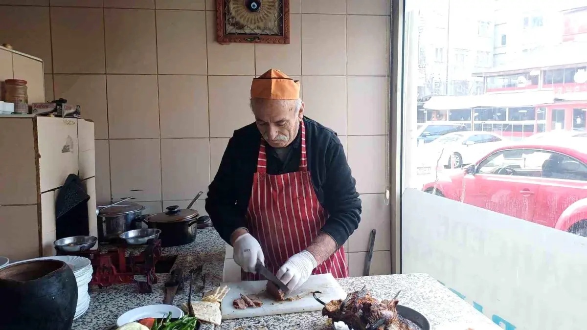 YOZGATLI USTA’DAN TANDIR KEBABIYLA İLGİLİ LEZZET TARİFİ