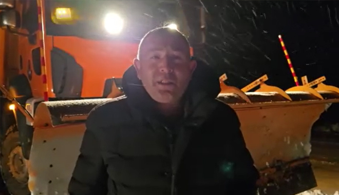 YOZGAT’TA KAR YAĞIŞI YÜZLERİ GÜLDÜRDÜ