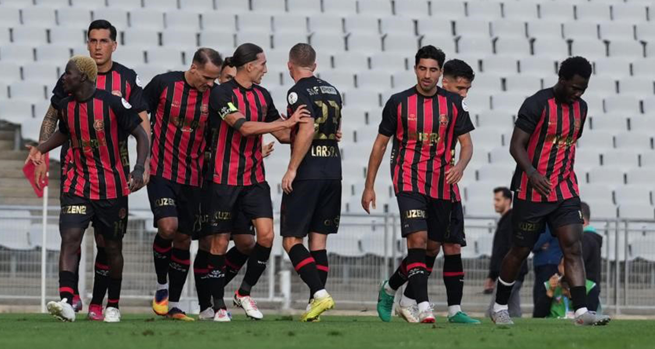 FATİH KARAGÜMRÜK, 4 FUTBOLCUYLA YOLLARINI AYIRDI