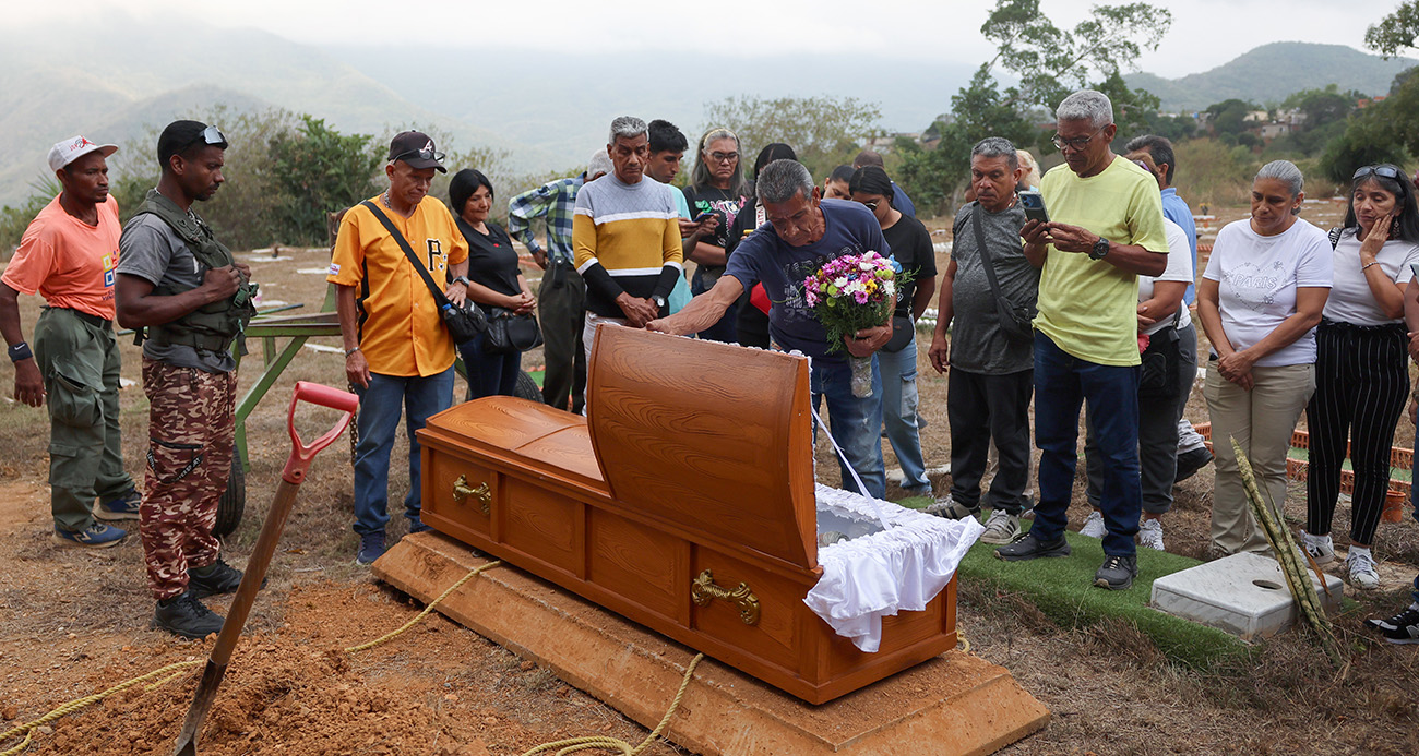 VENEZUELA İÇİŞLERİ BAKANI: &QUOT;ABD'NİN SALDIRILARINDA 100 KİŞİ HAYATINI KAYBETTİ&QUOT; 