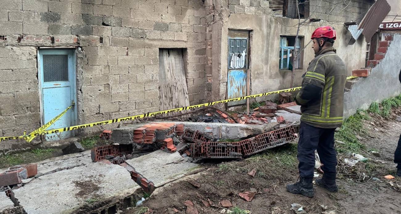 LODOSTA YIKILAN DUVARIN ALTINDA KALAN GENÇ HAYATINI KAYBETTİ 