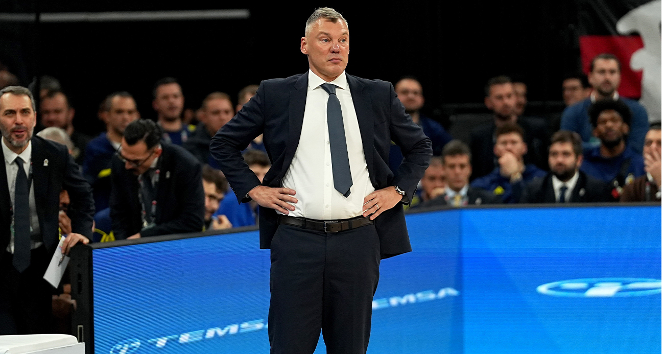 SARUNAS JASİKEVİCİUS, 3 YIL DAHA FENERBAHÇE BEKO’DA 