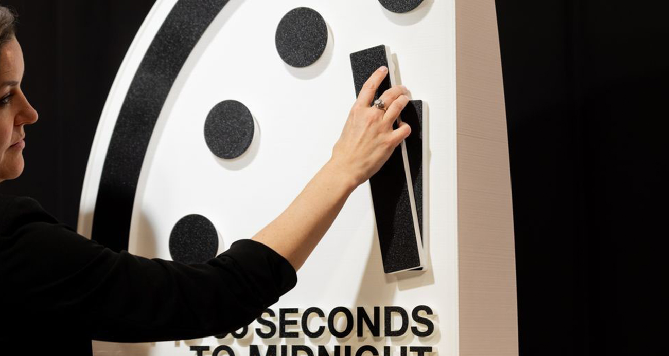 DÜNYA NÜKLEER YIKIMA EN YAKIN ZAMANDA 