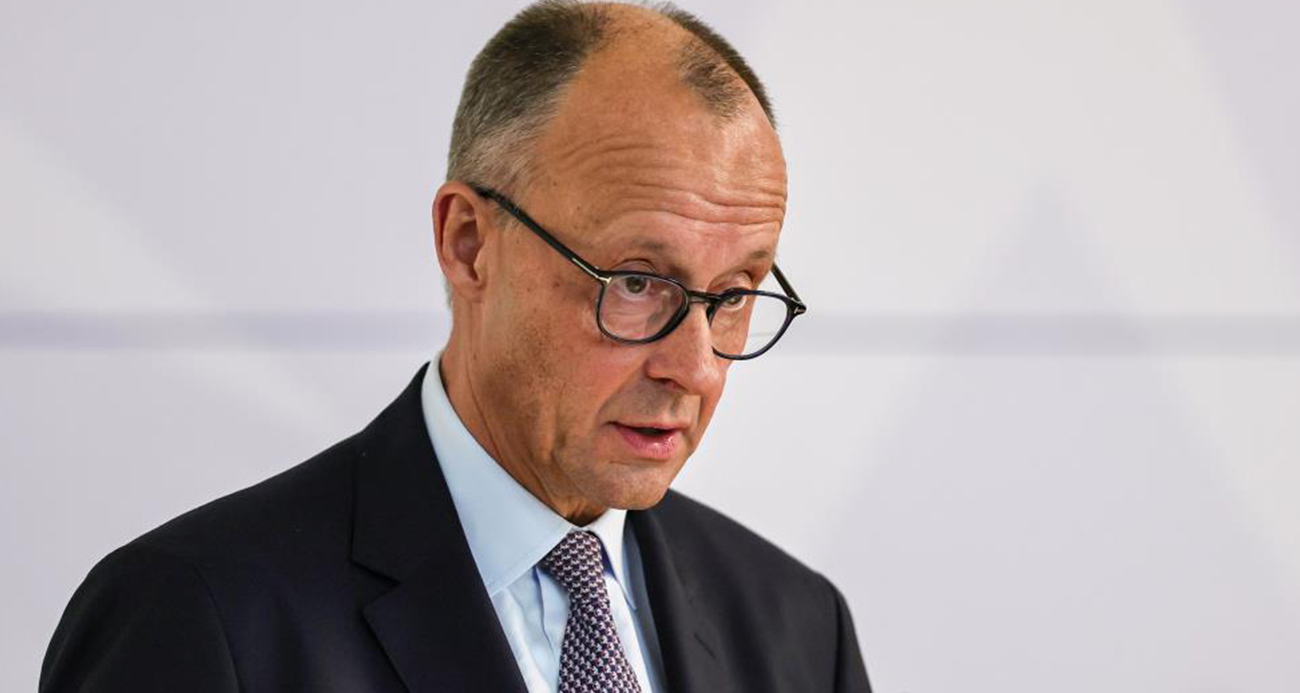 ALMANYA BAŞBAKANI MERZ:'HALKINA ŞİDDET UYGULAYARAK İKTİDARDA TUTUNABİLEN REJİMİN GÜNLERİ SAYILIDIR' 