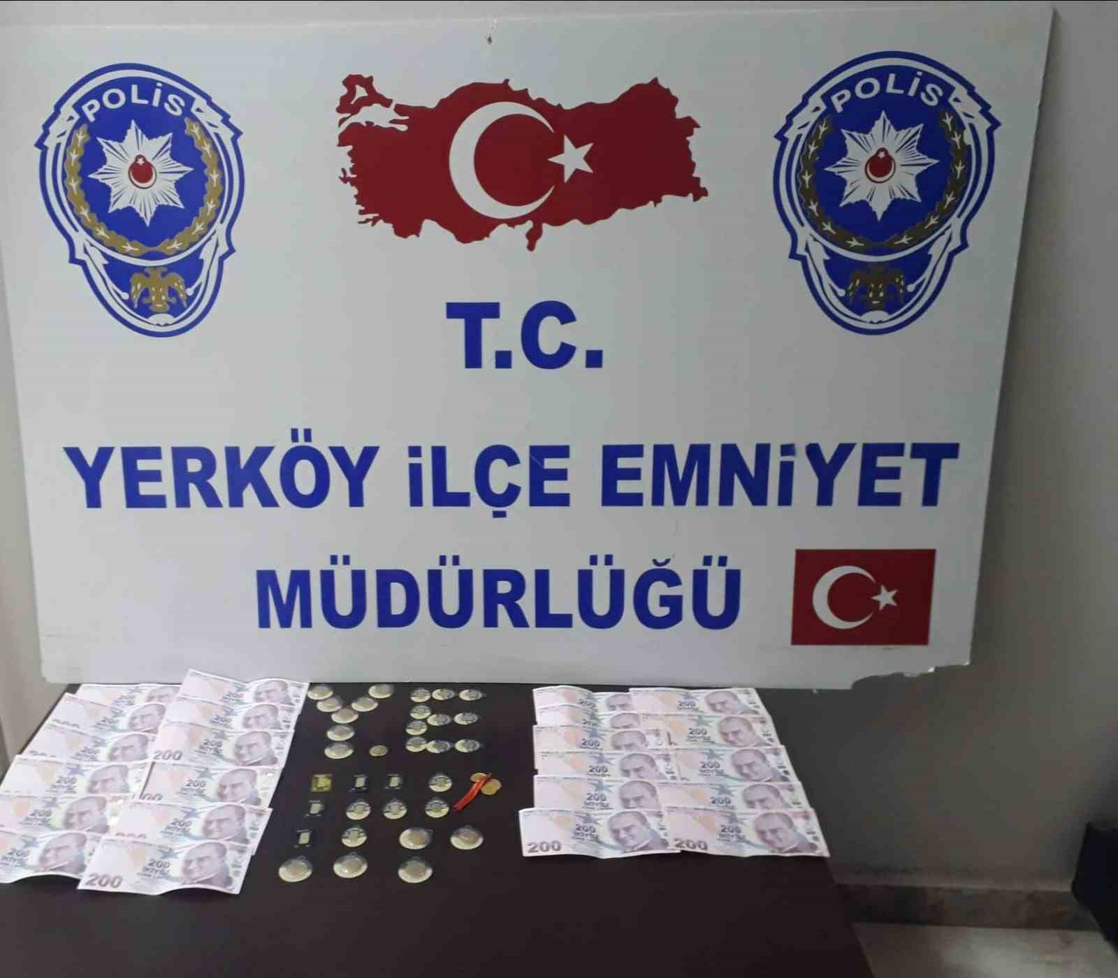 YOZGAT’TA SAHTE ALTIN İLE KUYUMCUYU DOLANDIRAN BİR KİŞİ YAKALANDI