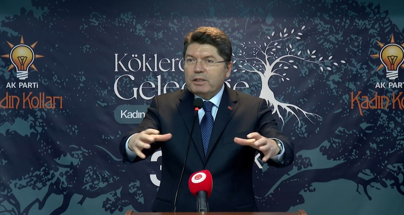 BAKAN TUNÇ: &QUOT;SANAL TEHLİKELERDEN YAVRULARIMIZI KORUMAK DURUMUNDAYIZ&QUOT; 