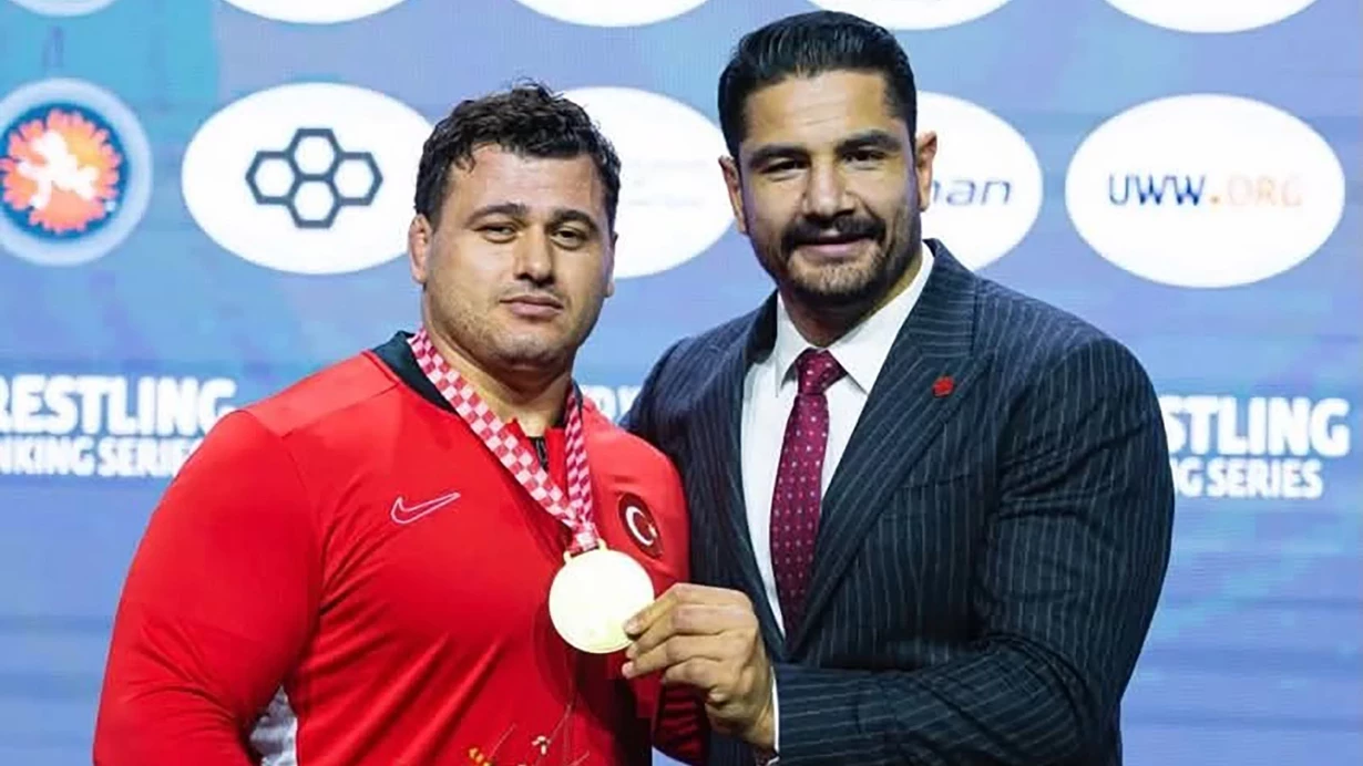 GURURUMUZ KAYAALP, ZAGREBTE KAZANDIĞI ALTIN MADALYA İLE YİNE ZİRVEDE