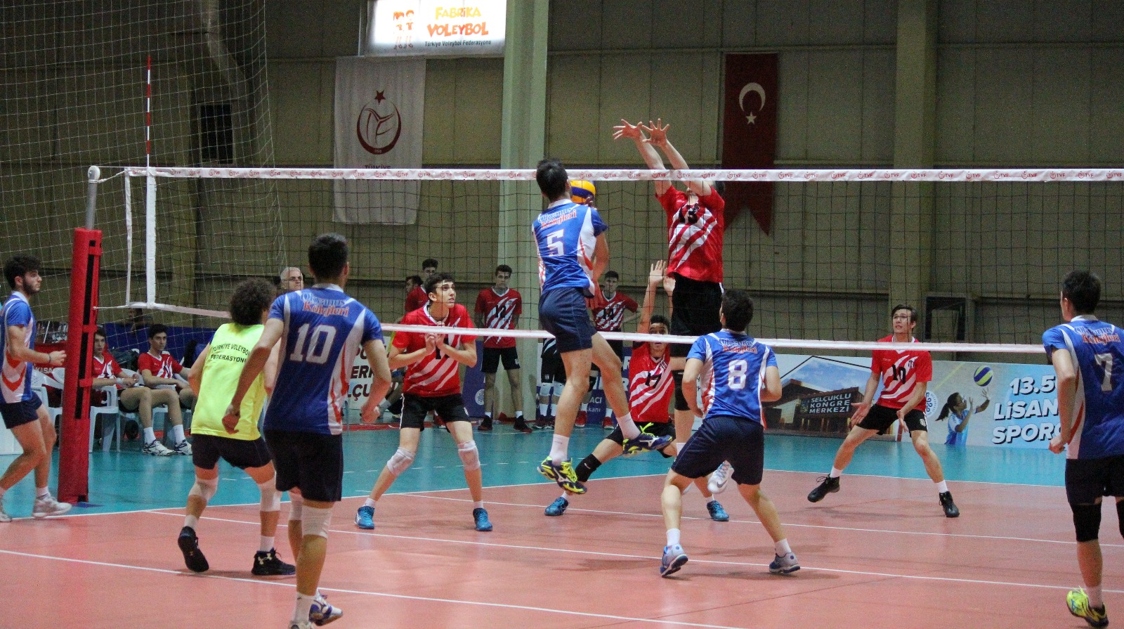 TÜRKİYE YILDIZLAR VOLEYBOL YARI FİNAL MÜSABAKALARI YOZGAT’TA OYNANIYOR