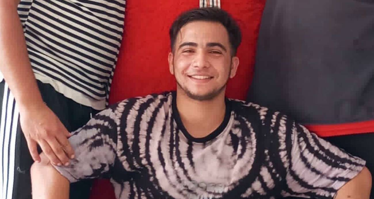 KOCAELİ’DE TRİBÜNDEN DÜŞEN GENÇ TARAFTAR HAYATINI KAYBETTİ 