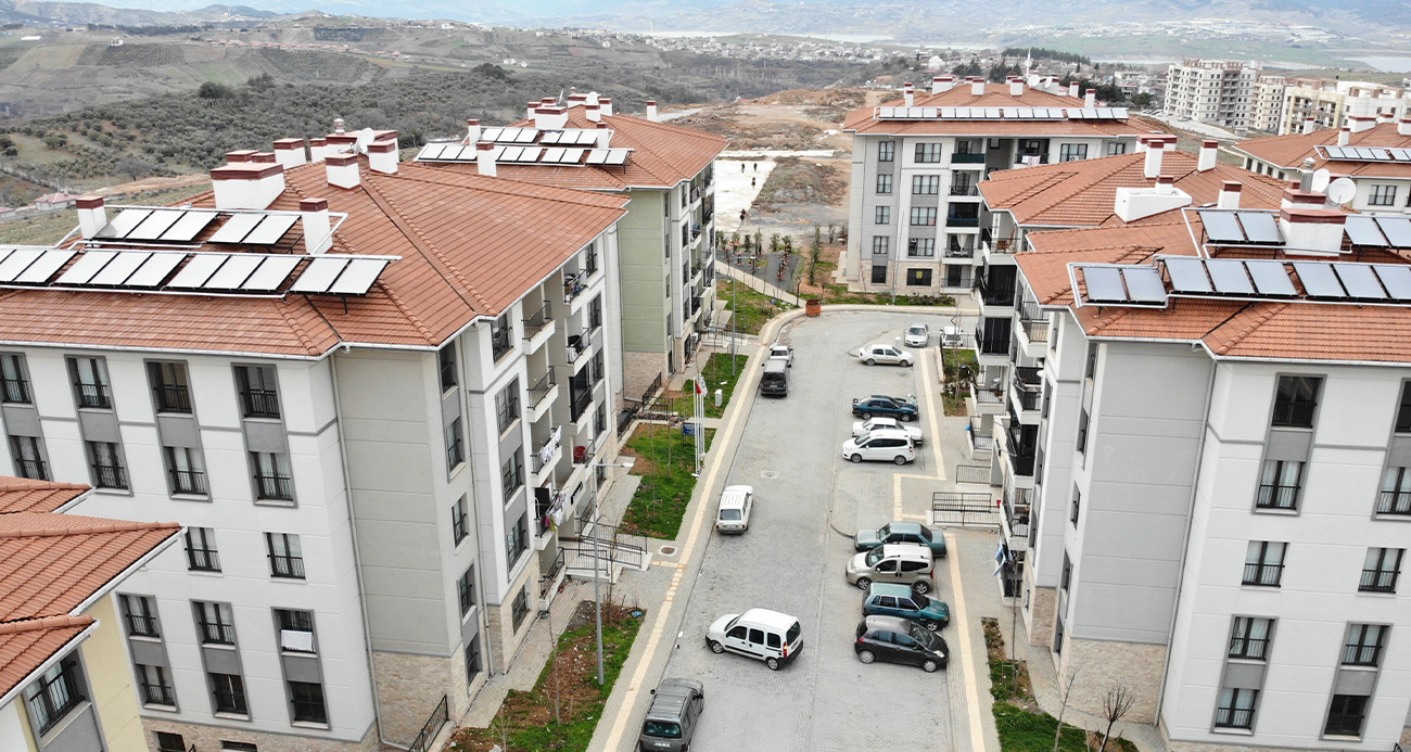 KAHRAMANMARAŞ’TA 52 BİN KALICI KONUT TESLİM EDİLDİ 