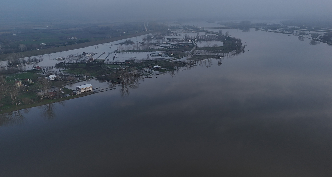 EDİRNE’DE &QUOT;TURUNCU ALARM&QUOT; SEVİYESİNDEKİ MERİÇ NEHRİ’NDE SU DEBİSİ DÜŞMEYE BAŞLADI 