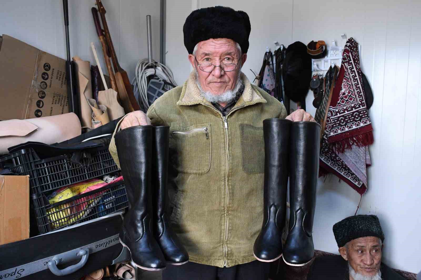 ATA MESLEĞİ ZAMANA DİRENİYOR: YOZGAT’TA KIRGIZLARIN DERİ İŞLEMECİLİĞİ YOK OLMA TEHLİKESİYLE KARŞI KARŞIYA