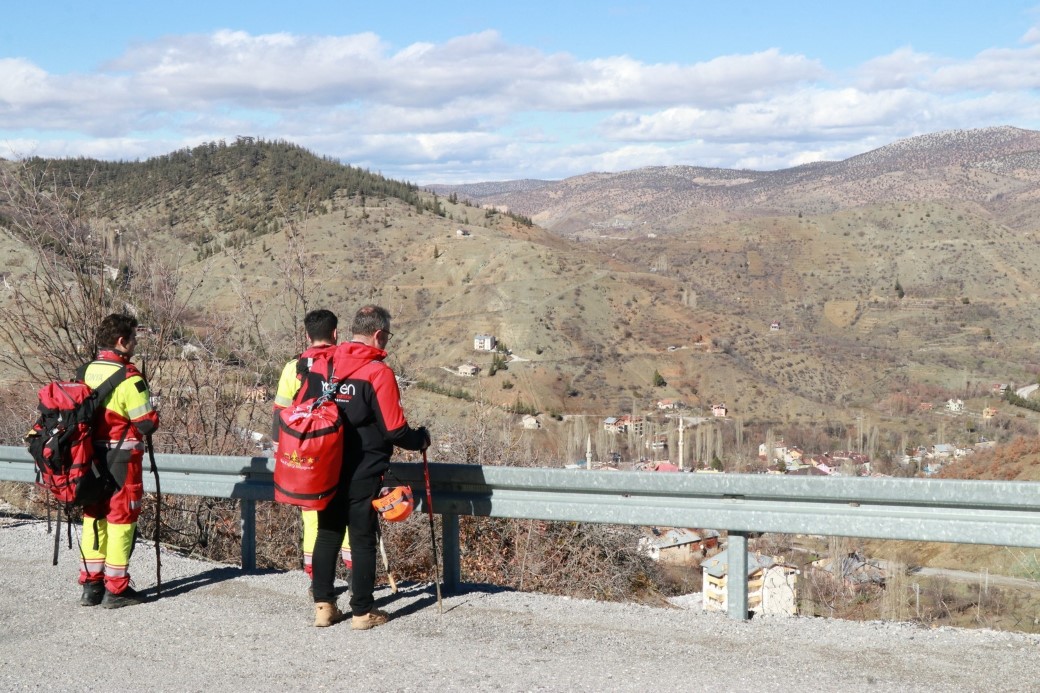 KONYA’DA 4 GÜNDÜR KAYIP OLAN ALZHEİMER HASTASI İÇİN SEFERBERLİK 