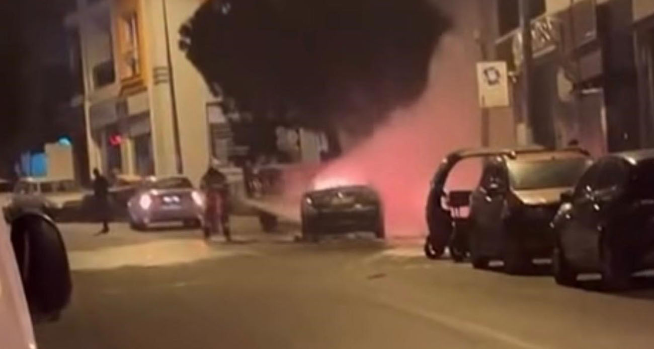 ÇANAKKALE’DE YANAN ARAÇ BOMBA GİBİ PATLADI