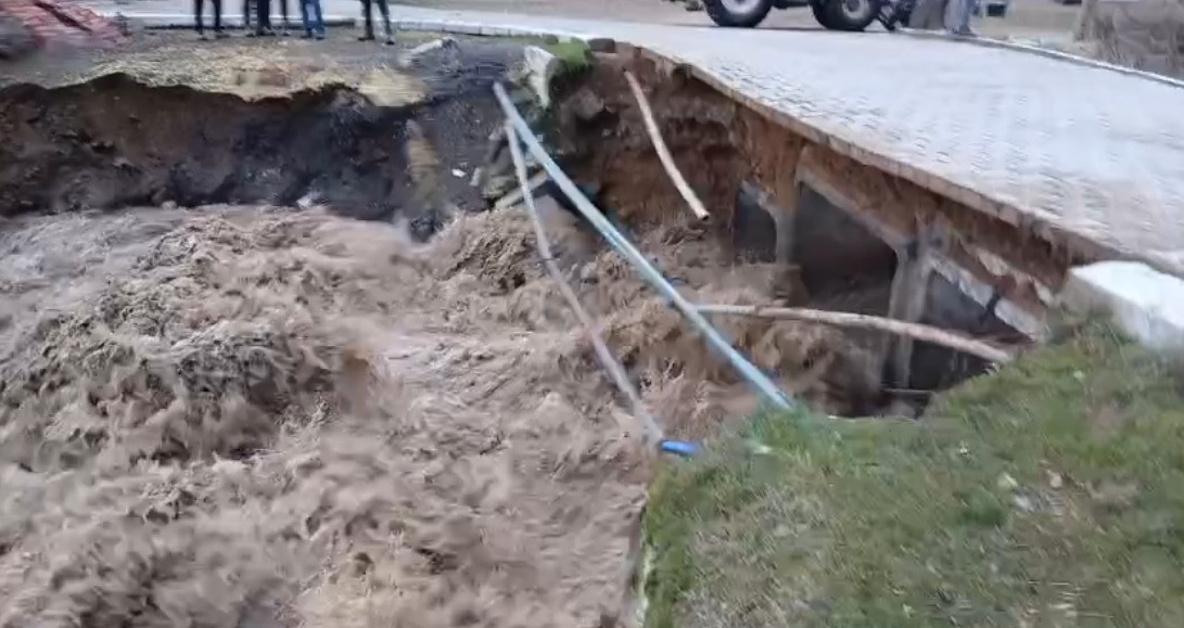YOZGAT’TA AŞIRI YAĞIŞ SELE NEDEN OLDU 