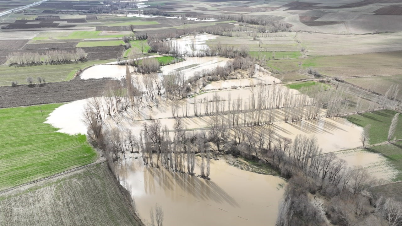 SON 20 YILIN EN YÜKSEK MİKTARDA YAĞIŞI GÖRÜLDÜ, TARIM ARAZİLERİ SULAR ALTINDA KALDI