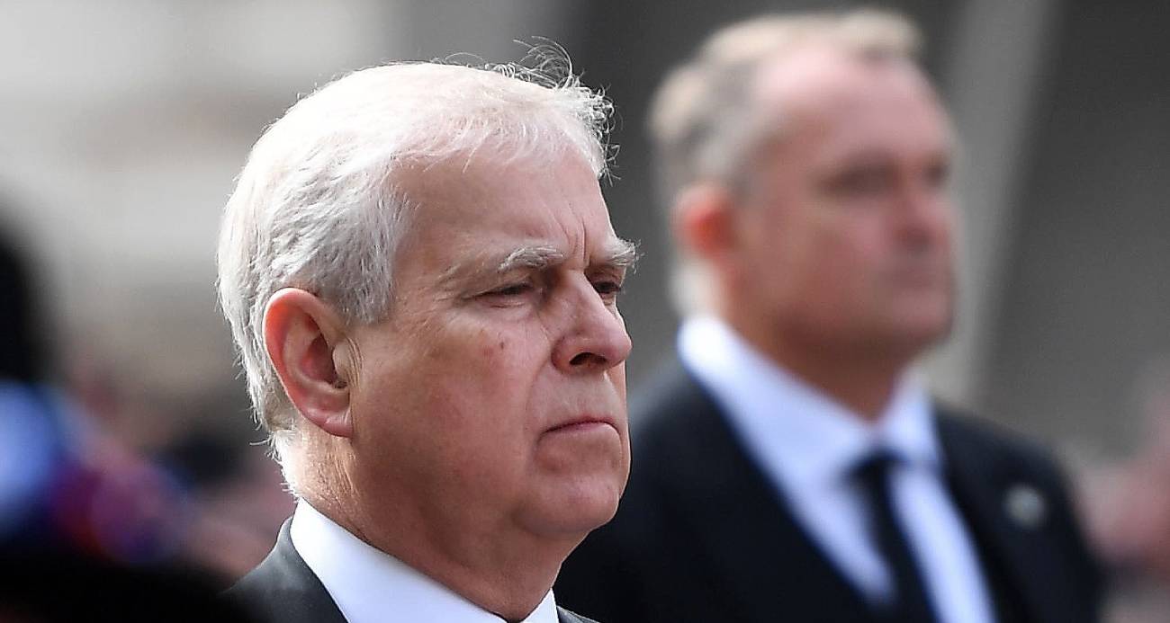 İNGİLTERE’DE ESKİ PRENS ANDREW’UN TAHT SIRASINDAN ÇIKARILABİLECEĞİ İDDİASI