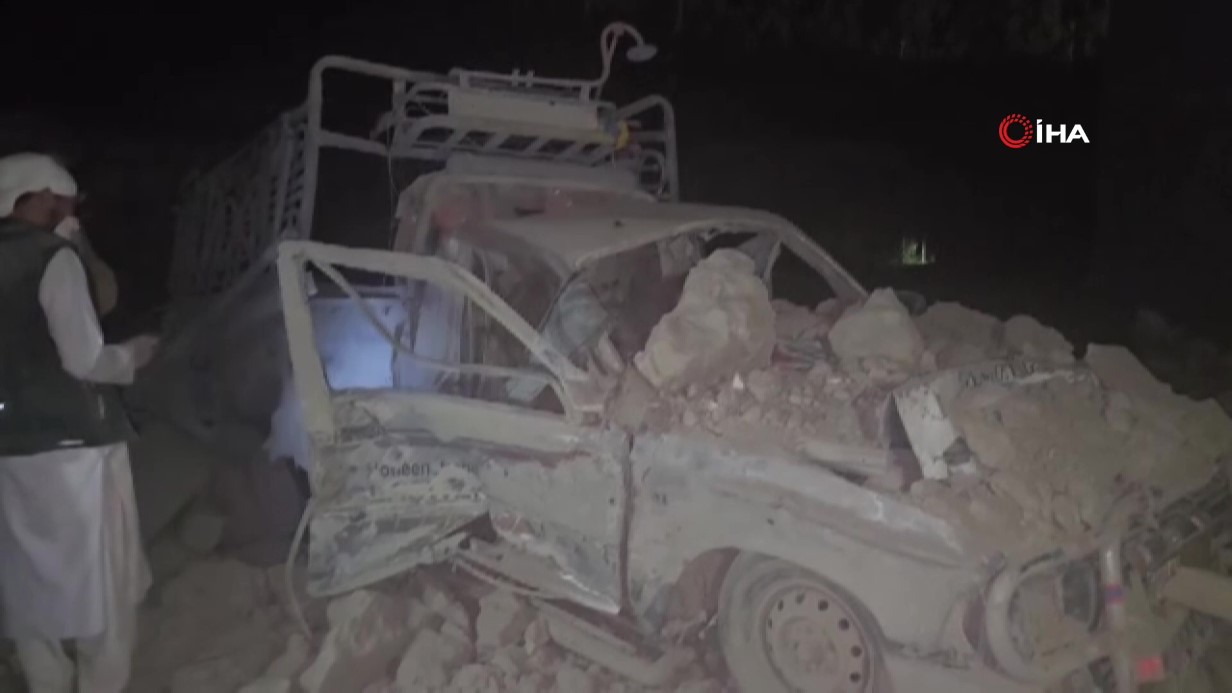 PAKİSTAN’IN AFGANİSTAN’DA GERÇEKLEŞTİRDİĞİ SALDIRILARDA 25 KİŞİ ÖLDÜ 