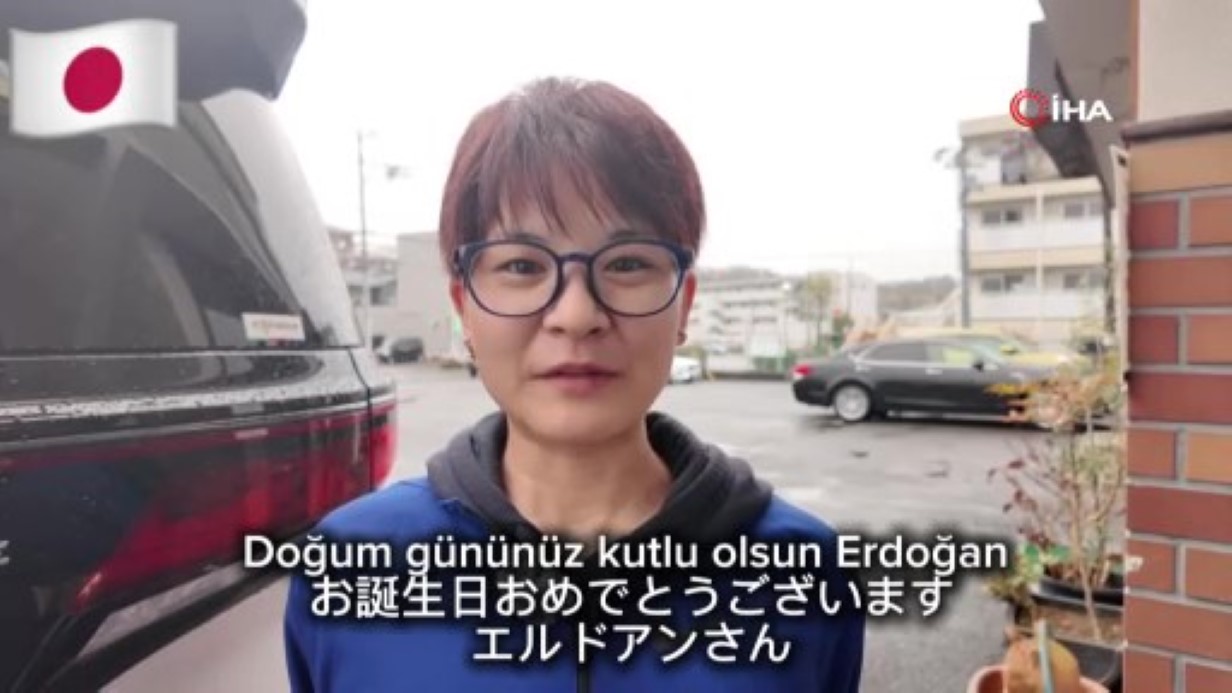 JAPONYA’DA YAŞAYAN TÜRK GENCİNDEN CUMHURBAŞKANI ERDOĞAN’A DOĞUM GÜNÜ SÜRPRİZİ