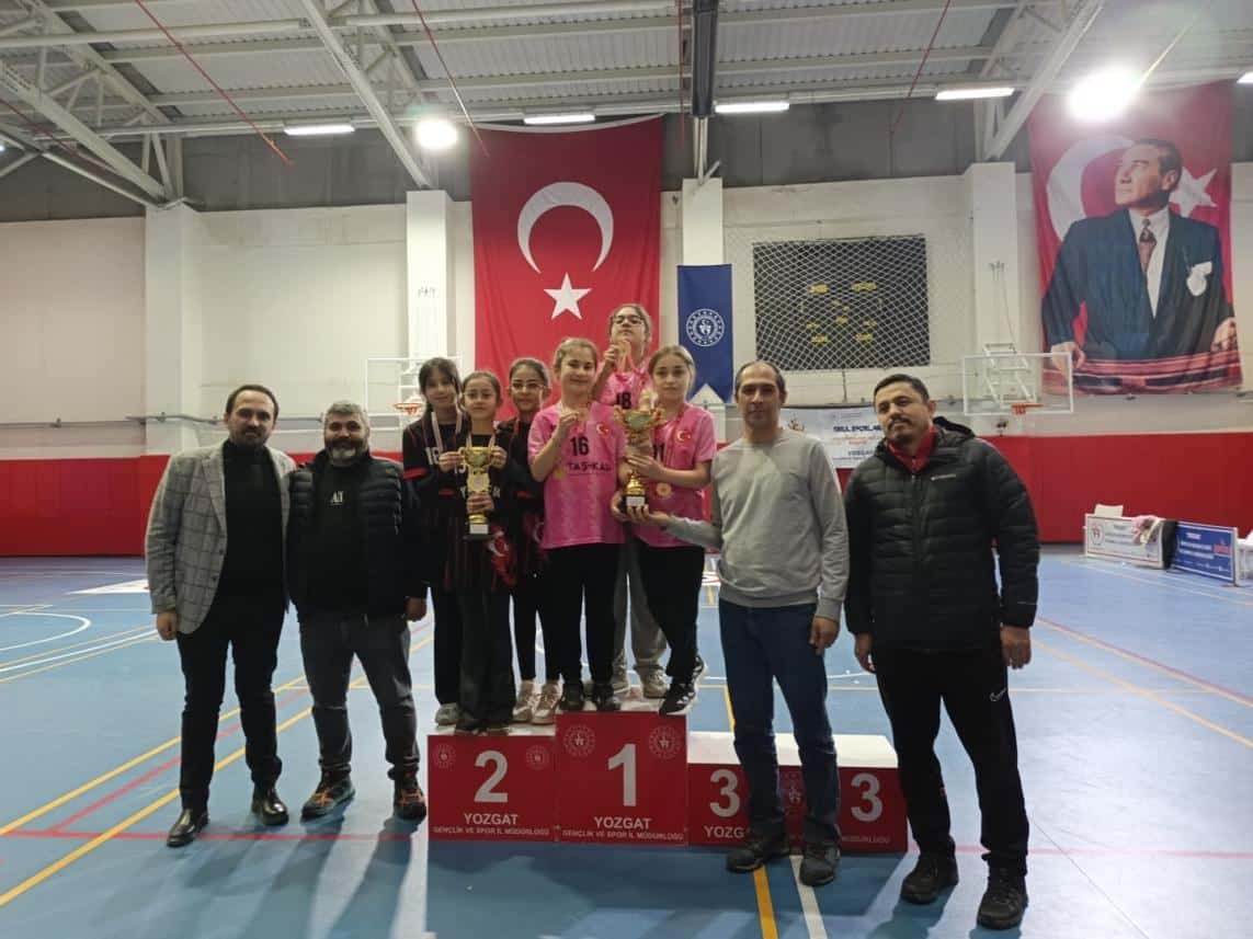 YOZGAT’TA DÜZENLENEN OKUL SPORLARI MÜSABAKALARI TAMAMLANDI