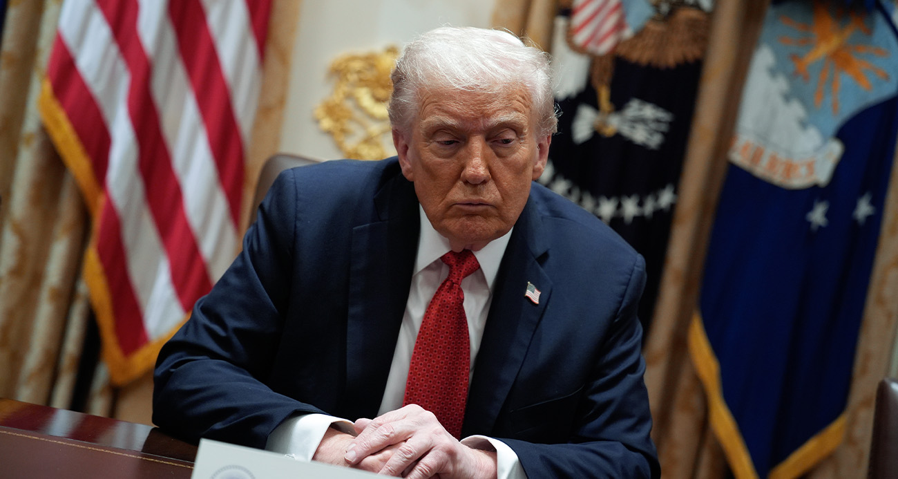 TRUMP: "ABD, GEREKİRSE HÜRMÜZ BOĞAZI'NDAN GEÇEN TANKERLERE REFAKAT ETMEYE BAŞLAYACAKTIR"