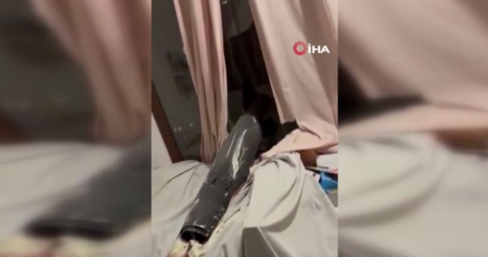 KUVEYT ORDUSUNUN ENGELLEDİĞİ FÜZENİN ENKAZI EVİN ÜZERİNE DÜŞTÜ: 1 ÖLÜ, 4 YARALI