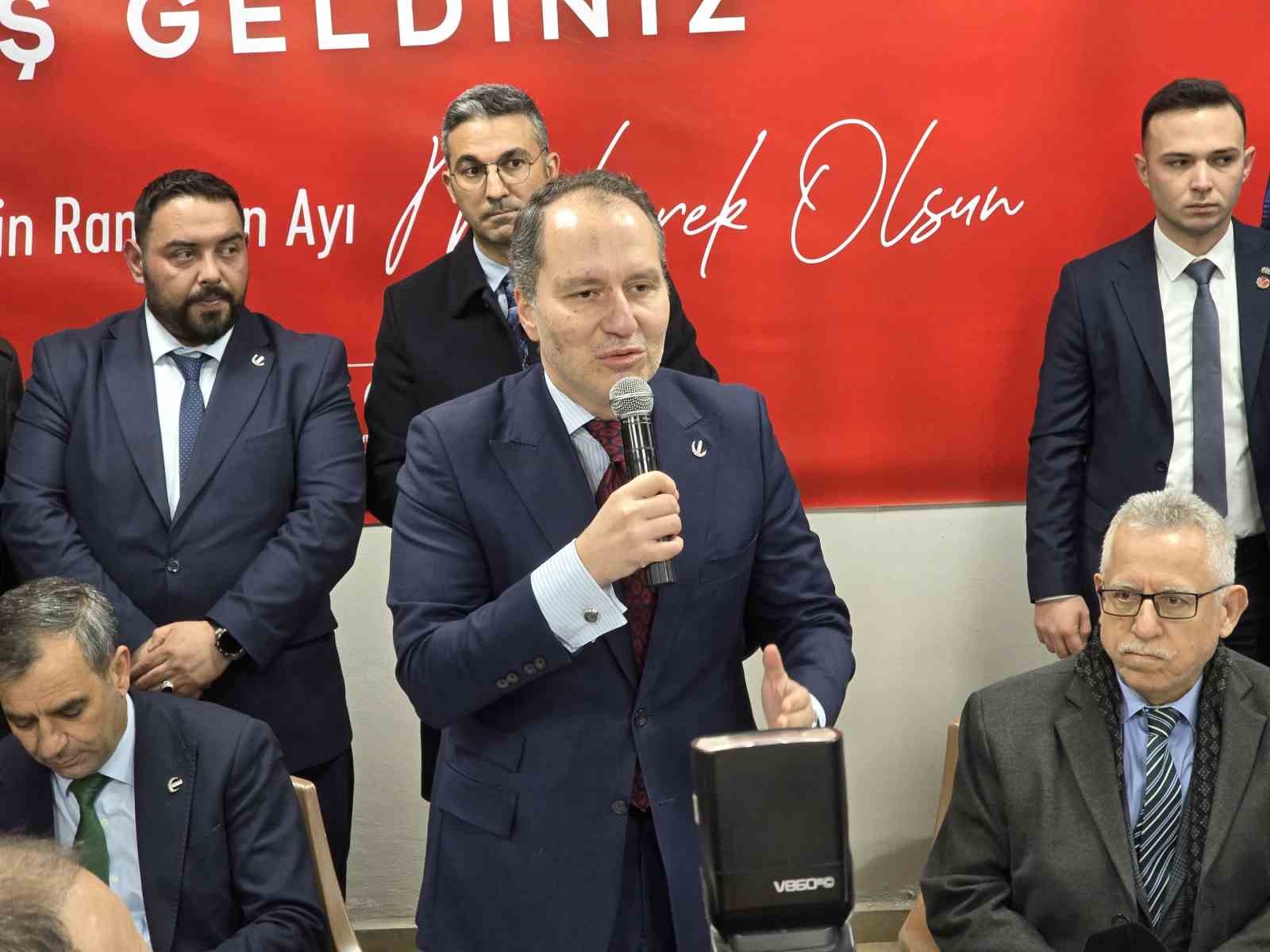 FATİH ERBAKAN YOZGAT’TA VATANDAŞLARLA İFTAR SOFRASINDA BULUŞTU