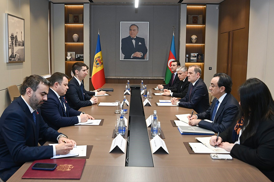 AZERBAYCAN, İRAN'DAKİ TÜM DİPLOMATİK PERSONELİNİ GERİ ÇEKİYOR 