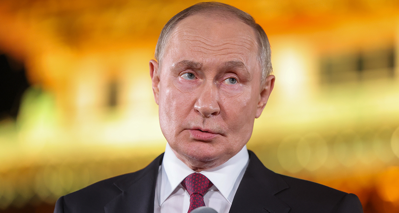 PUTİN’DEN İRAN’IN YENİ LİDERİ HAMANEY’E TEBRİK 