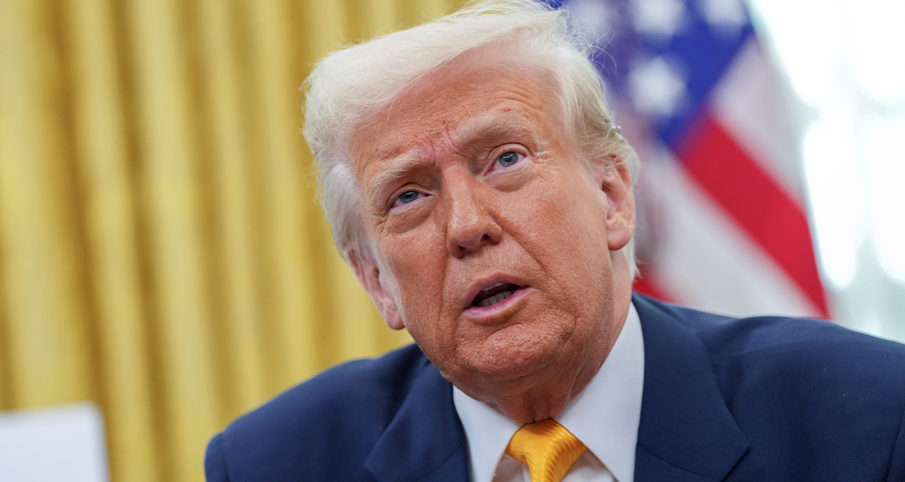 TRUMP: &QUOT;(İRAN) ONLARI YOK EDECEK OLSAK, BUNU BU ÖĞLEDEN SONRA BİLE YAPABİLİRİZ&QUOT; 