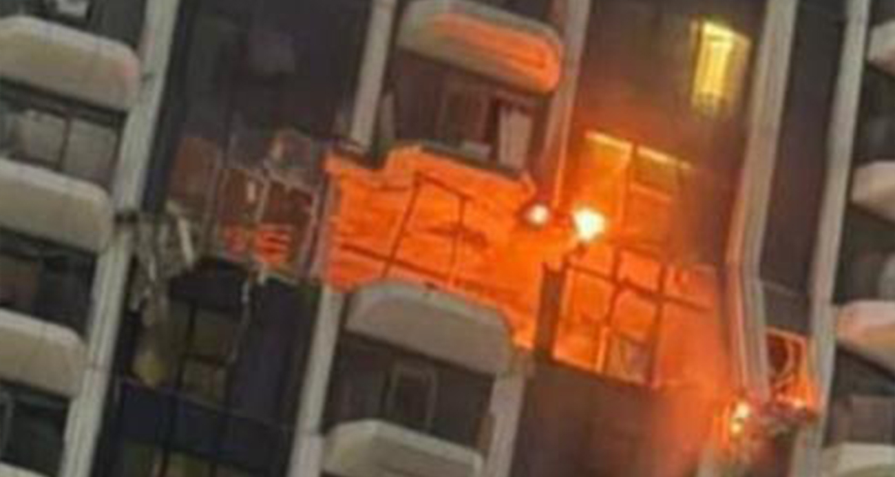 DUBAİ’DE SİVİL BİR BİNAYA İSABET EDEN İHA YANGINA YOL AÇTI 