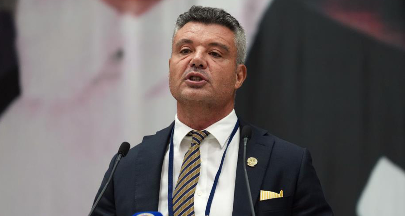 FENERBAHÇE, TEDESCO İLE DEVAM KARARI ALDI