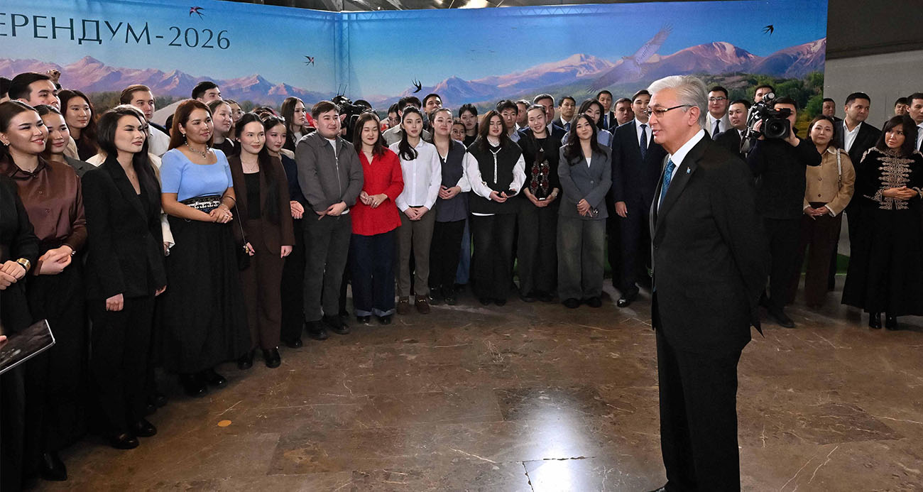 KAZAKİSTAN’DA SEÇMENİN YÜZDE 88’İ YENİ ANAYASA’YA "EVET" DEDİ