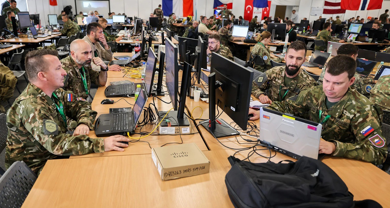 NATO’NUN DİJİTAL SİNİR SİSTEMİ TÜRK MÜHENDİSLERİNE EMANET 