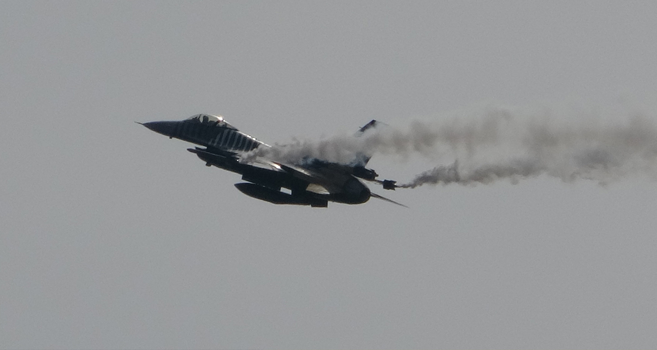 SOLOTÜRK ÇANAKKALE’DE NEFESLERİ KESTİ 