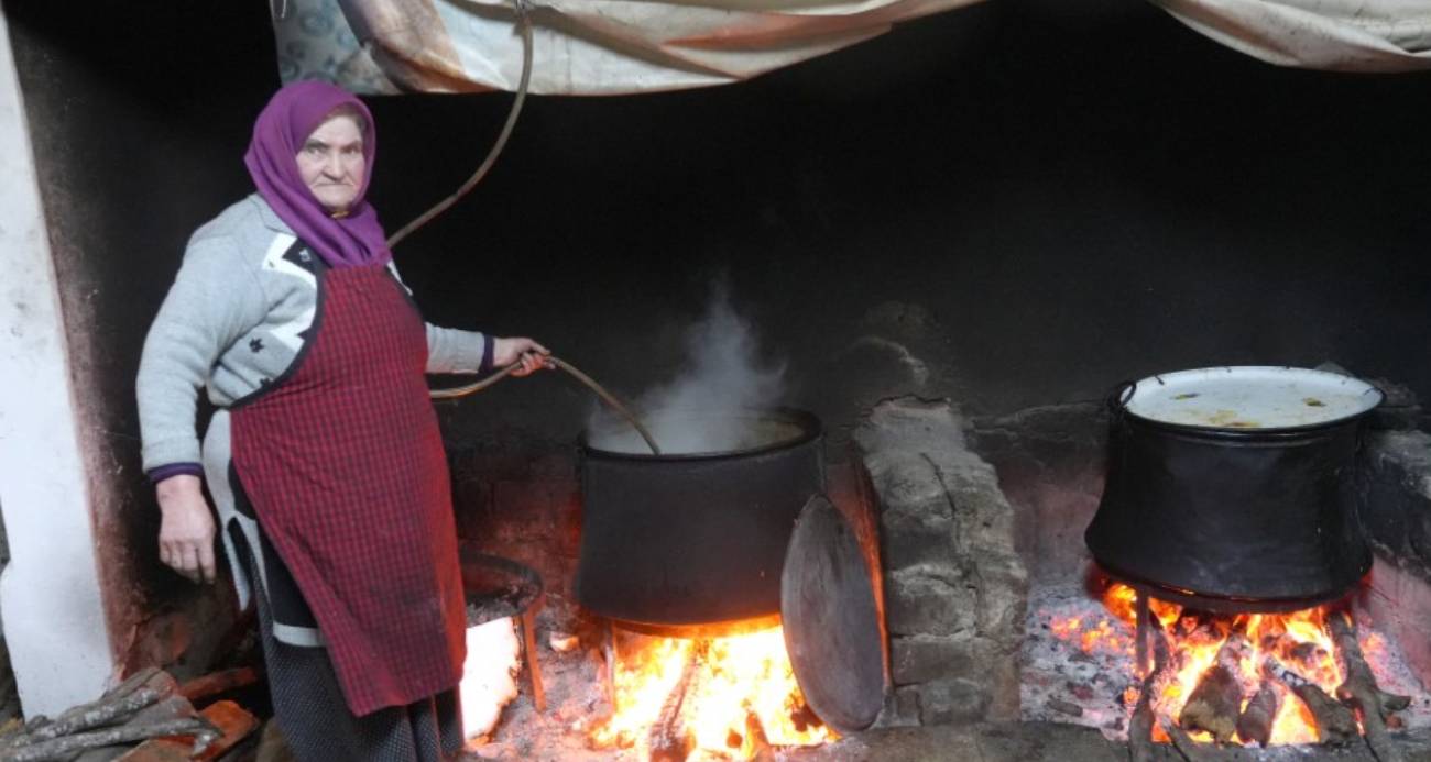 KASTAMONU’DA 8 ASIRLIK &QUOT;TEKKE ÇORBASI&QUOT; GELENEĞİ BU YIL DA YAŞATILDI 
