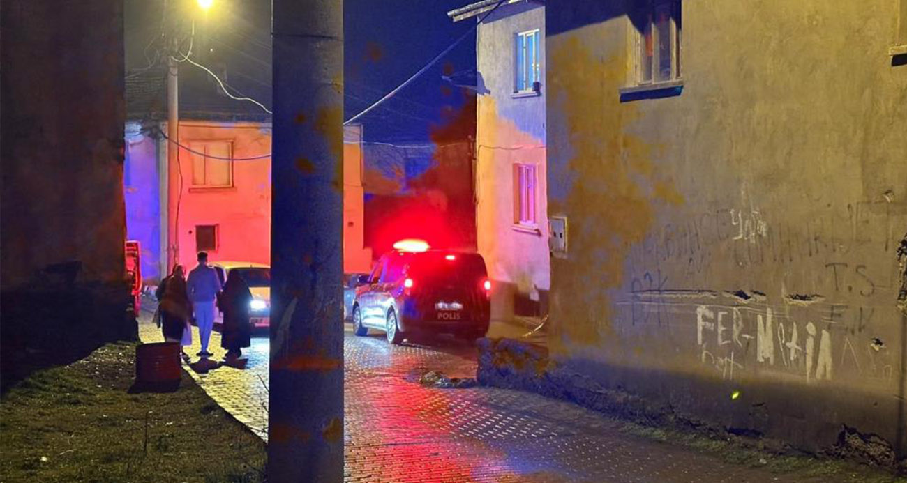 ÇANKIRI’DA 2 KATLI AHŞAP EVDE YANGIN: 2 ÖLÜ 