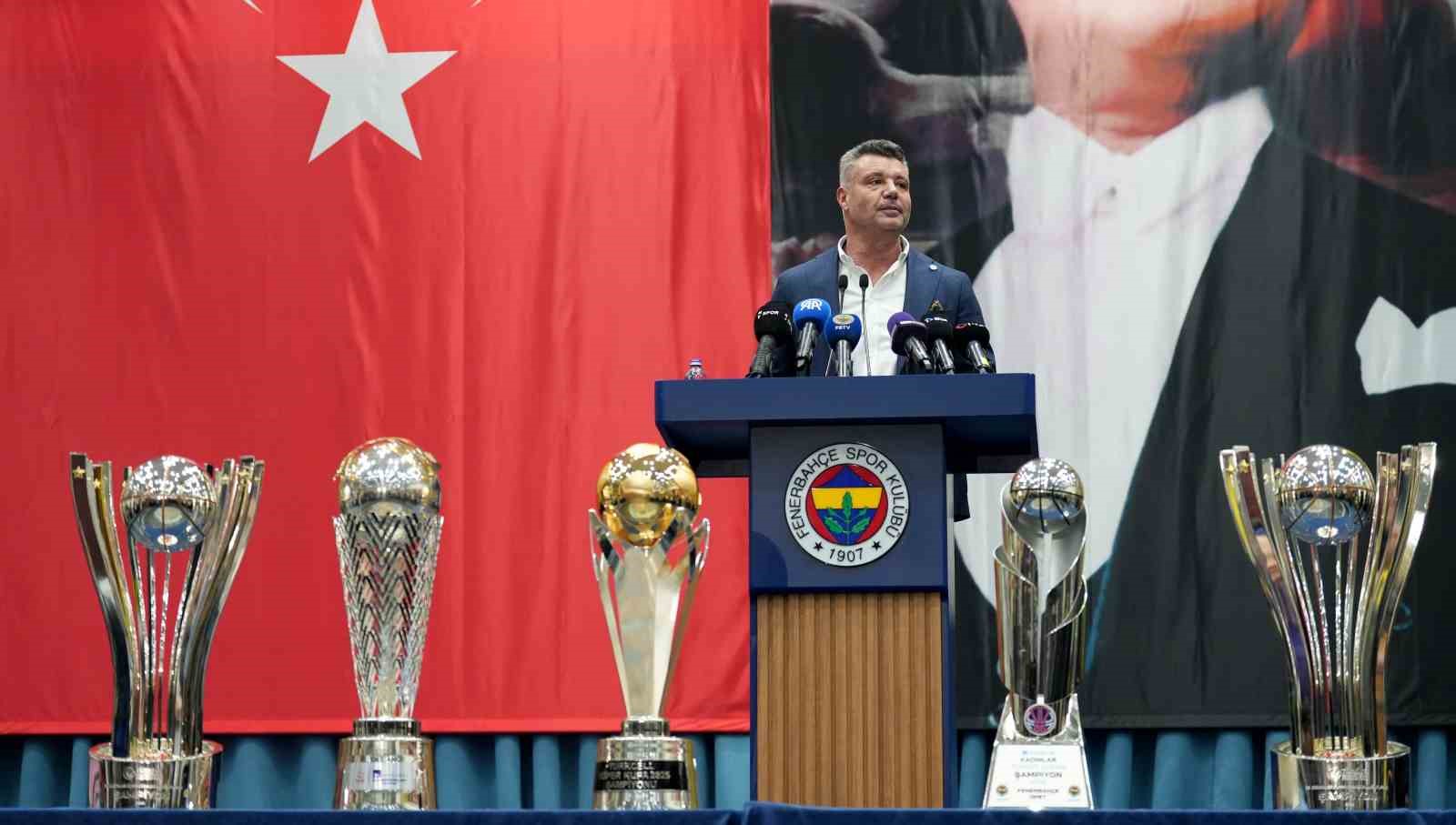 SADETTİN SARAN: &QUOT;İNŞALLAH ÇOK DAHA FAZLA KUPALAR ALACAĞIZ&QUOT; 