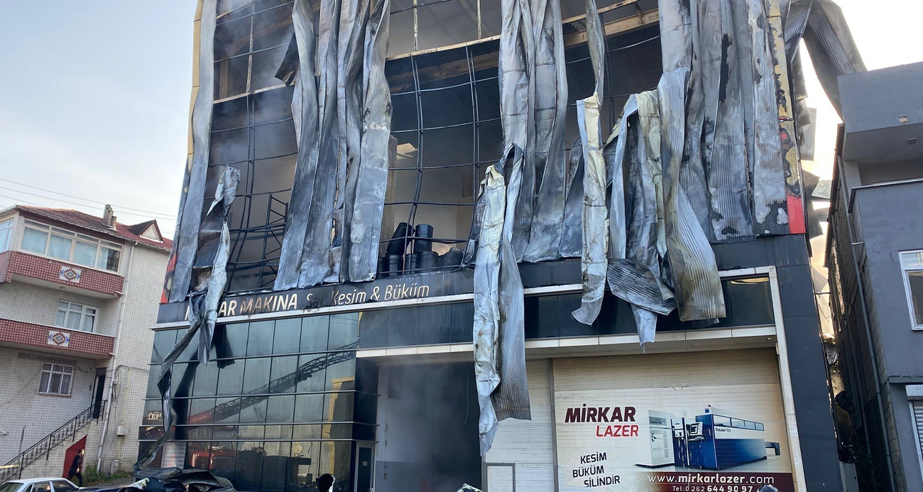 7 İŞÇİNİN CAN VERDİĞİ YANGIN DAVASINDA SANIK KONUŞTU: &QUOT;BİZİ YURT DIŞINA KAÇIRACAĞI İDDİASI HAYAL ÜRÜNÜ&QUOT; 