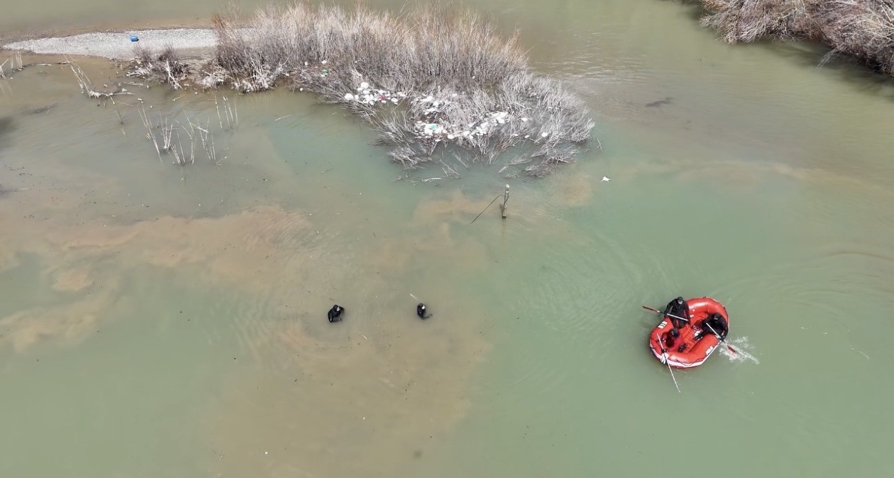 KAYBOLAN OTİZMLİ FIRAT HER YERDE DİDİK DİDİK ARANIYOR