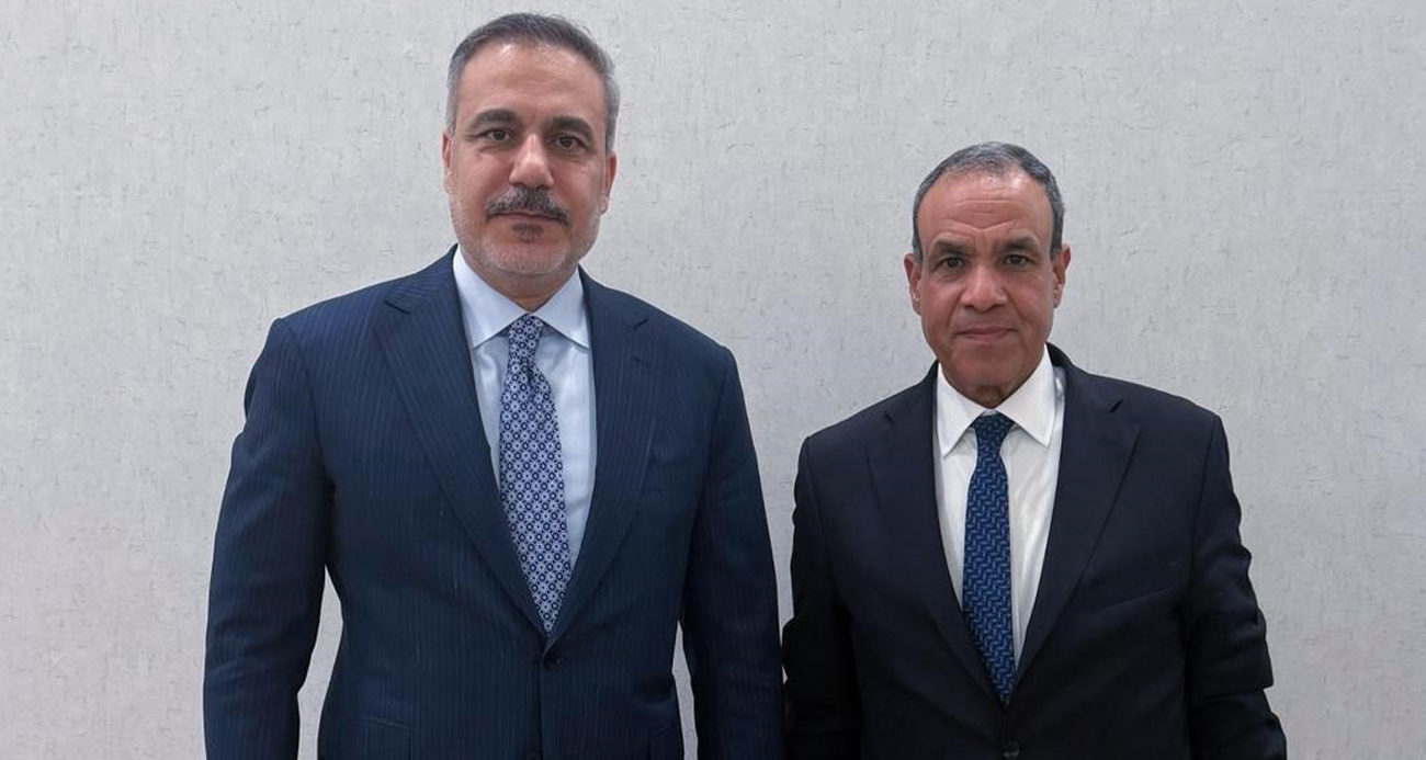 BAKAN FİDAN, MISIRLI MEVKİDAŞI ABDELATTY VE PAKİSTAN BAŞBAKANI ŞERİF İLE BİR ARAYA GELDİ