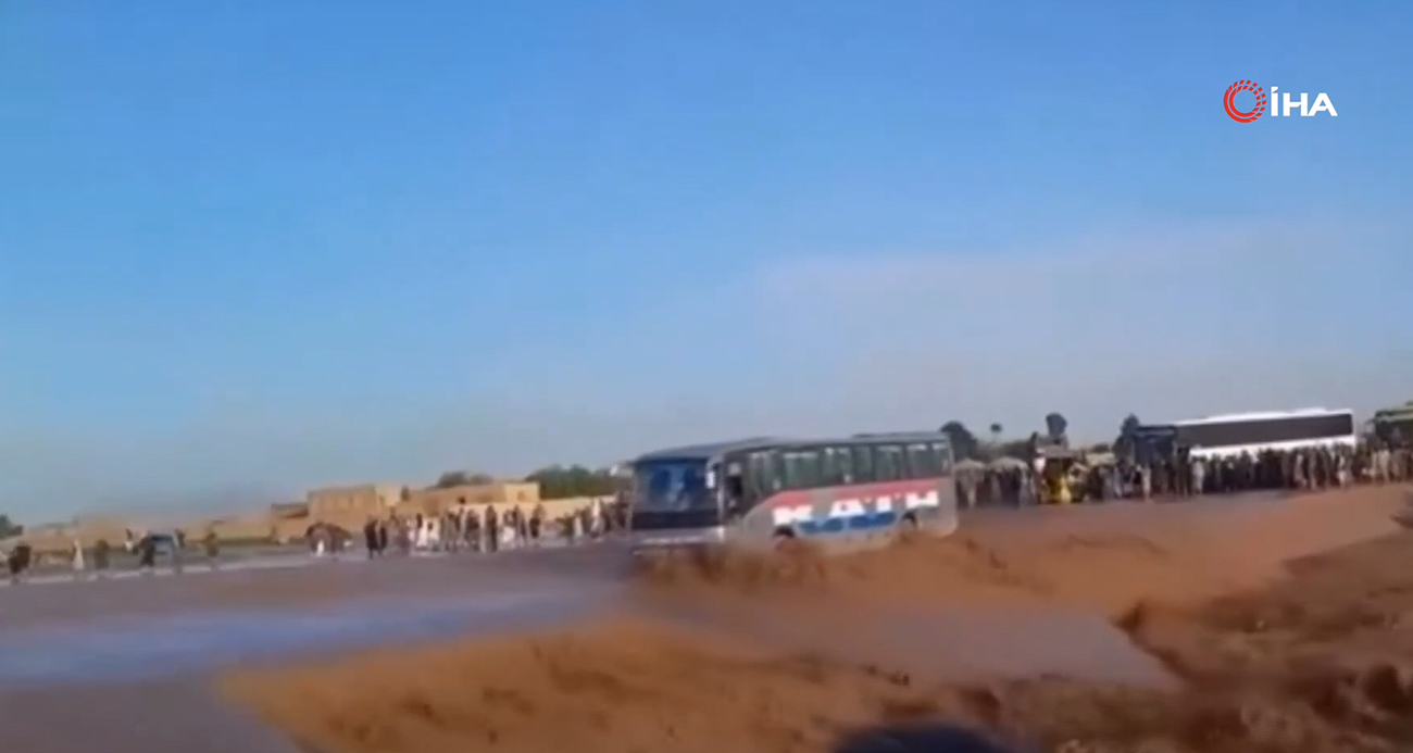 AFGANİSTAN VE PAKİSTAN'I SEL VURDU: 47 ÖLÜ