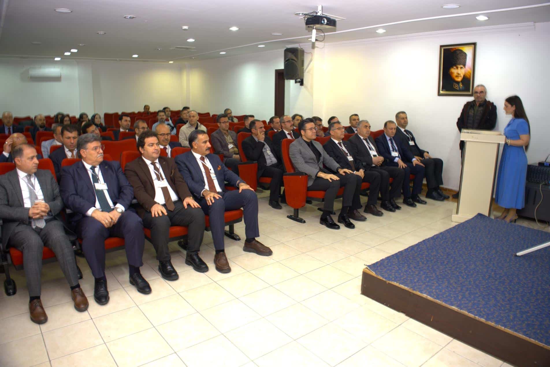 YOZGATTA DÜZENLENEN ‘EĞİTİMDE KRİZ LİDERLİĞİ ZİRVESİ ÇALIŞTAYI’ BAŞLADI