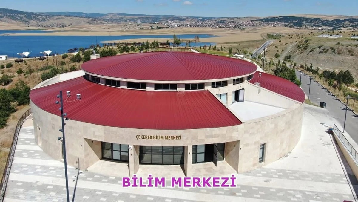 ÇEKEREK'TE BİLİM MERKEZİ KAPATILIRKEN KÜTÜPHANE DE DÜĞÜN SALONUNA DÖNÜŞTÜRÜLMÜŞ !