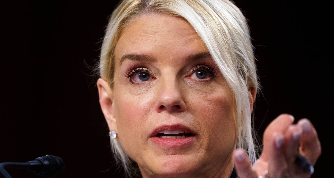 ABD ADALET BAKANI BONDİ İSTİFA ETTİ 