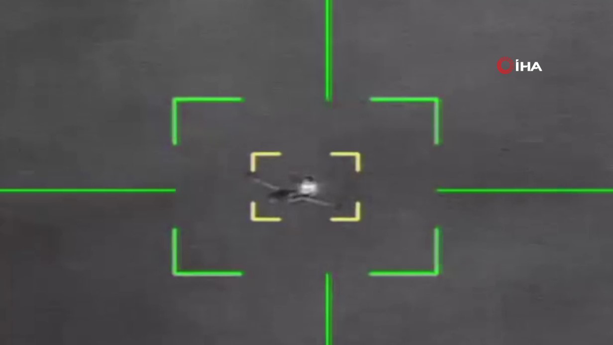 İRAN, ABD’YE AİT A-10 SAVAŞ UÇAĞININ VURULMA GÖRÜNTÜSÜNÜ YAYINLANDI 