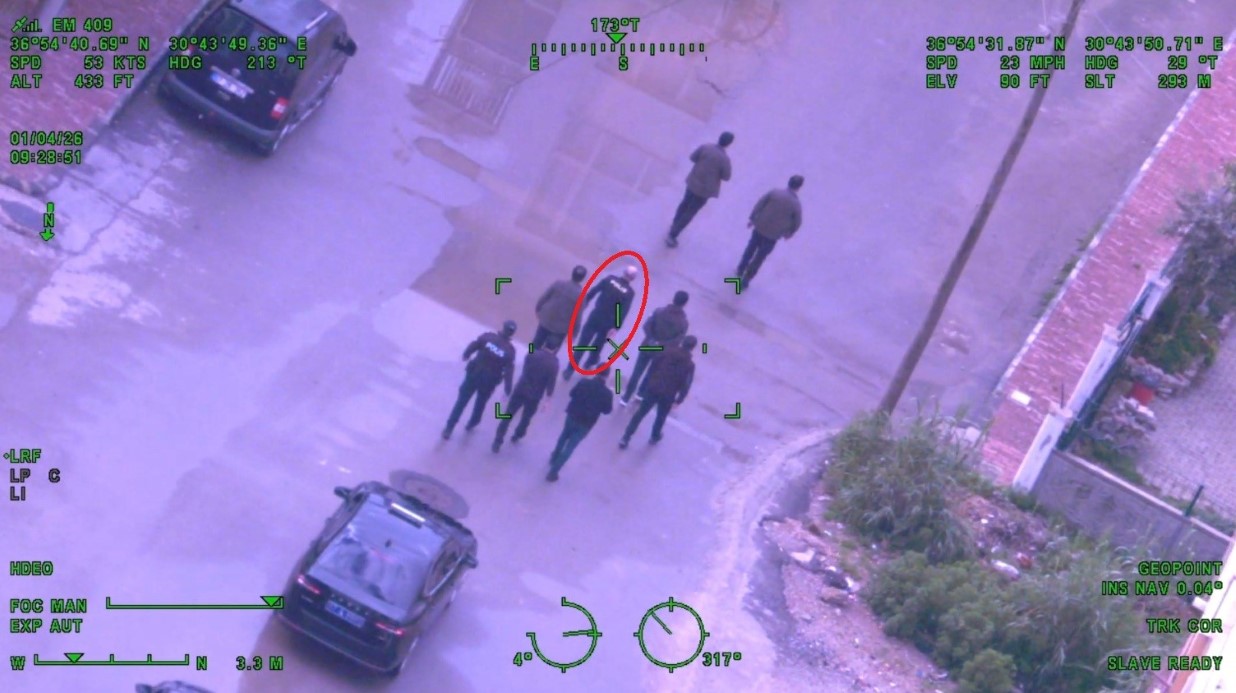 İL EMNİYET MÜDÜRÜNÜN YÖNETTİĞİ OPERASYONDA ÇOK MİKTARDA UYUŞTURUCU MADDE ELE GEÇİRİLDİ