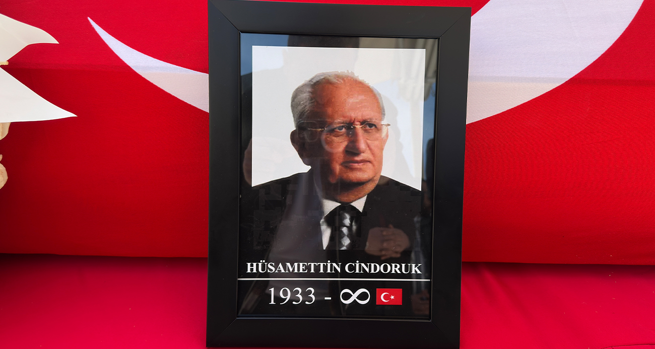 TBMM ESKİ BAŞKANI HÜSAMETTİN CİNDORUK SON YOLCULUĞUNA UĞURLANDI