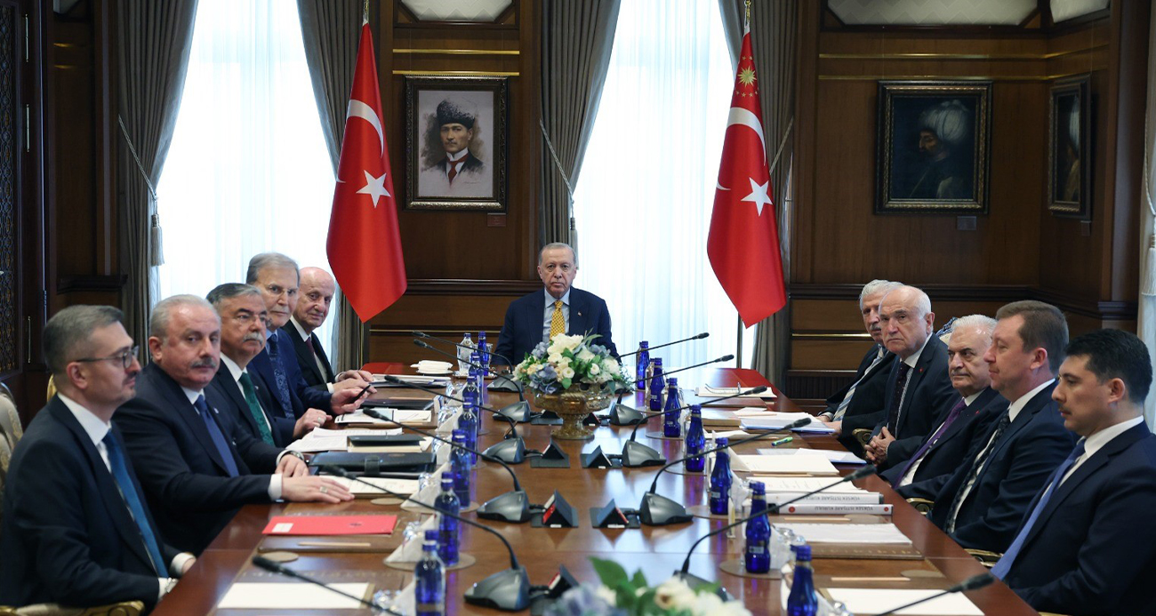 CUMHURBAŞKANLIĞI YÜKSEK İSTİŞARE KURULU CUMHURBAŞKANI ERDOĞAN BAŞKANLIĞINDA TOPLANDI 