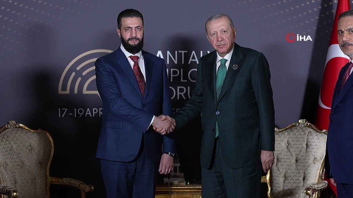 CUMHURBAŞKANI ERDOĞAN, SURİYE CUMHURBAŞKANI ŞARA İLE GÖRÜŞTÜ 